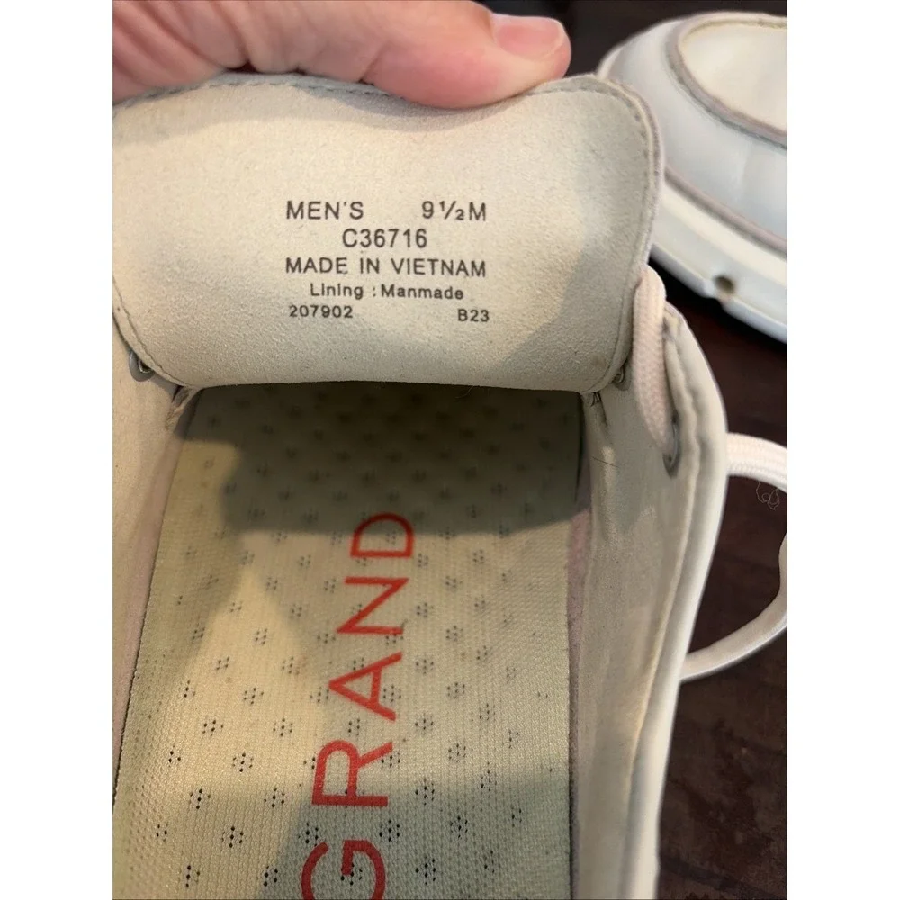 Cole Haan Mens 4.ZEROGRAND Regatta Boat Shoes Cream Size 9.5M (C6)